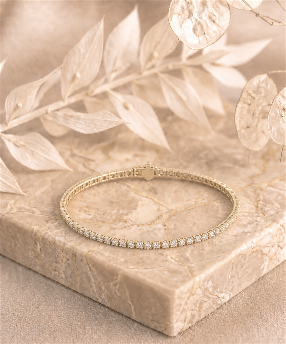 Round Shape Yellow Gold Tennis Bracelet   (0.03cts/ pcs)